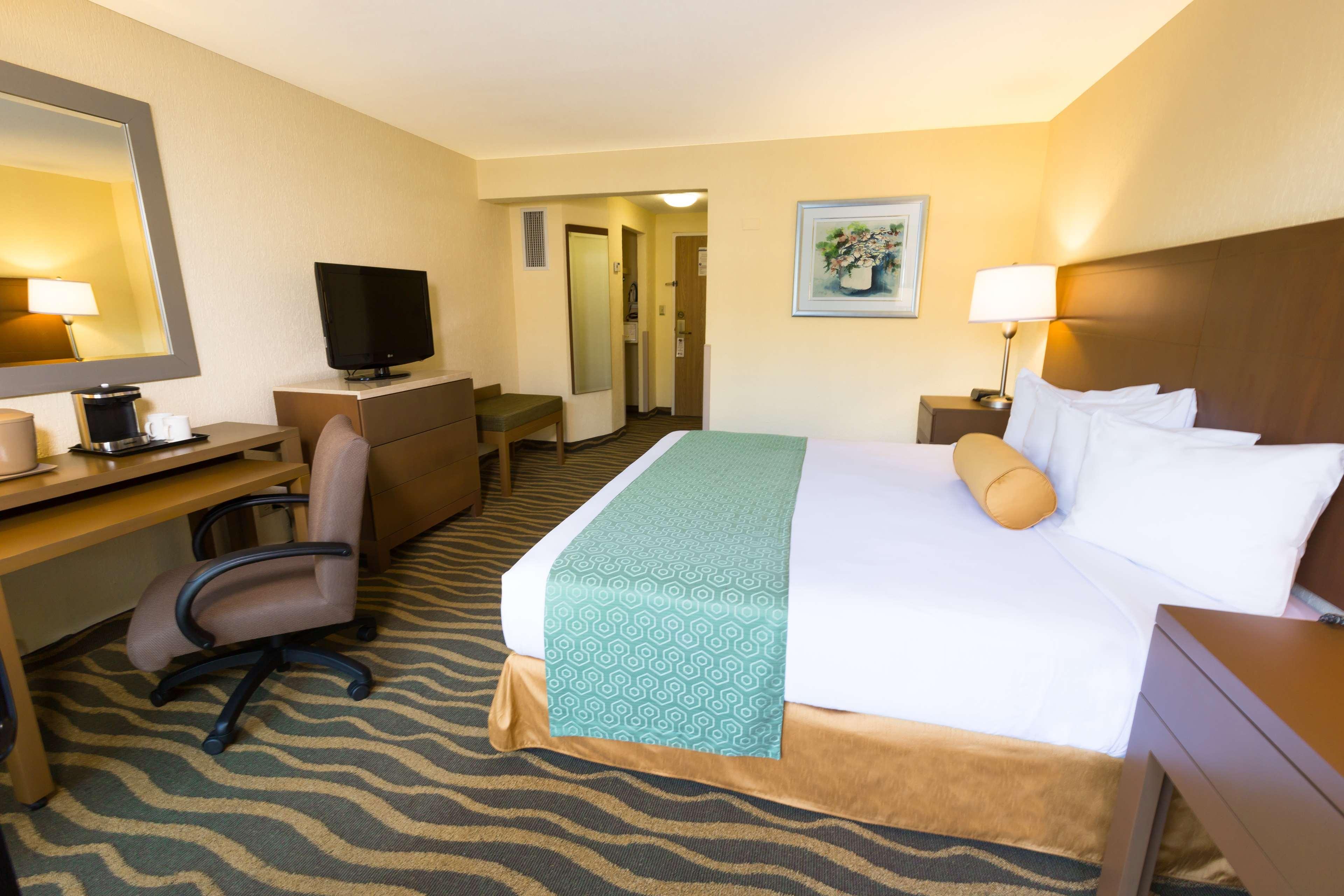 Best Western Plus Como Park Hotel Сент-Пол Экстерьер фото